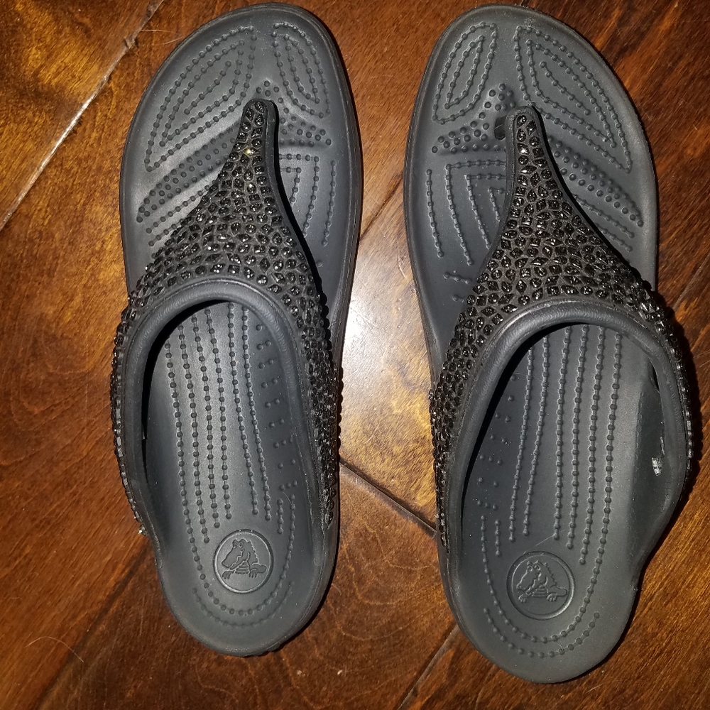 Womens black wedge crocs read all 7 8